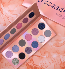 Alexandrite Eyeshadow Palette