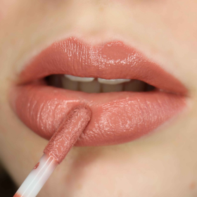 Succulent Liquid Lipstick (Color: Twig)