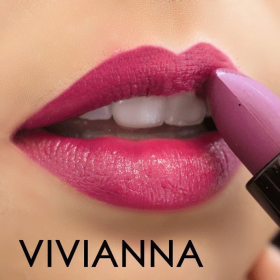 Velvet Semi-Matte Lipstick (Color: Vivianna)