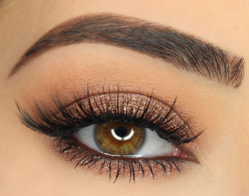 Metallic Eye Sparkle Shadow (Color: Glam)