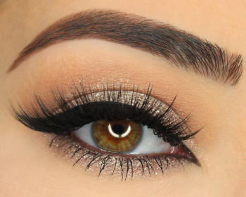 Metallic Eye Sparkle Shadow (Color: Shimmer)