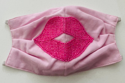 Face Mask (Color: Lips/ Lt Pink)